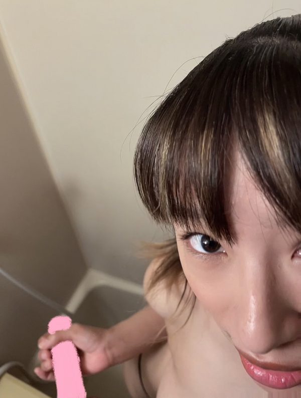 春菜はな【初】乳首舐め手コキ ムービー