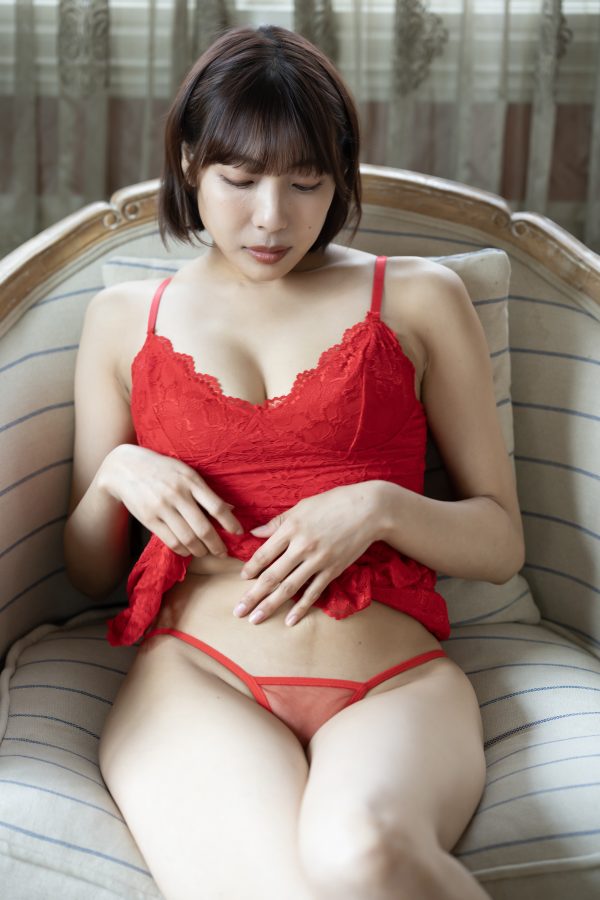麻倉まりな★【着用動画付き】ファンクラブサイトで着用 キャミワンピ＆パンティ＆チェキ - 画像 (4)