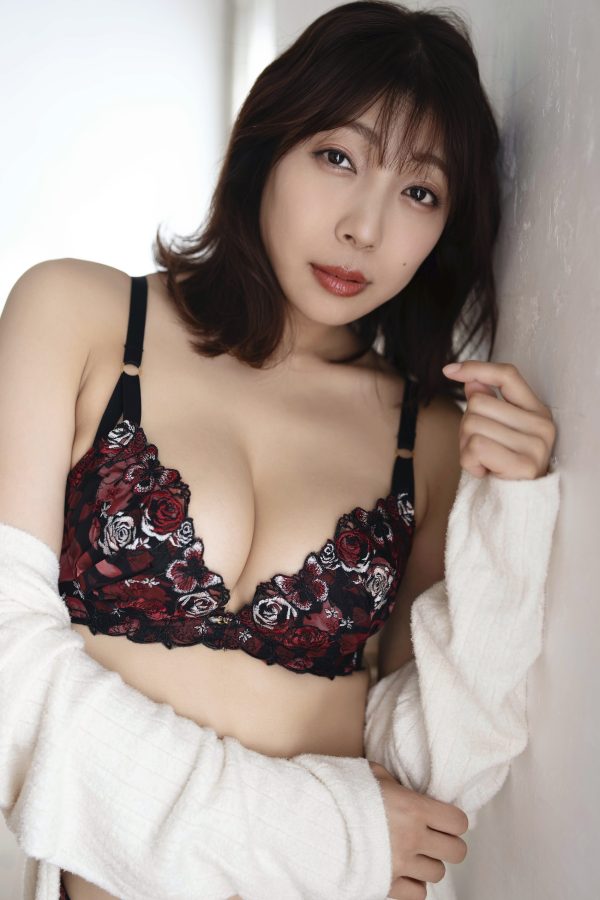 麻倉まりな★【着用動画付き】私物上下ランジェリー＆チェキ　ファンクラブサイトで着用