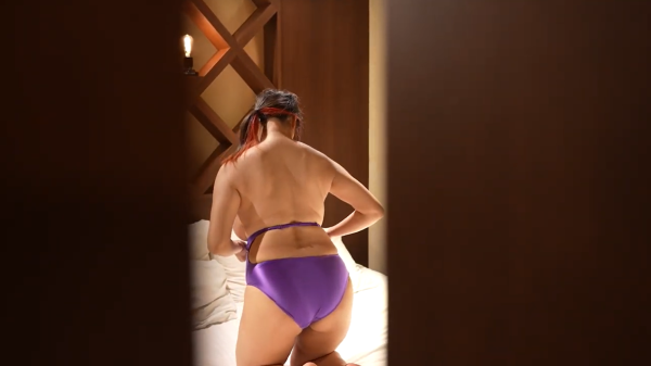 競泳水着コスプレの春菜はな と「ラブラブえっち」 - 画像 (2)