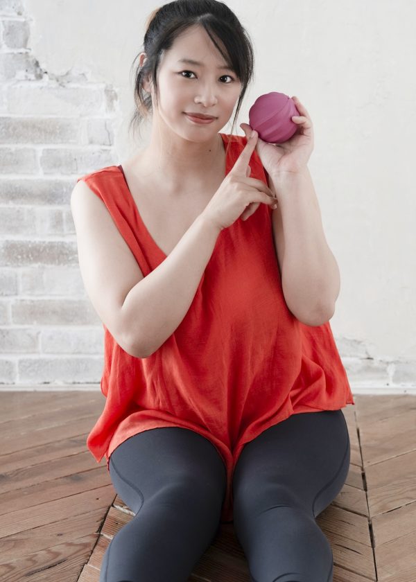 春菜はな★【YouTubeで着用済】〈私物〉”上下ランジェリー”＆”トップス”＆”スパッツ”＆”チェキ” - 画像 (2)