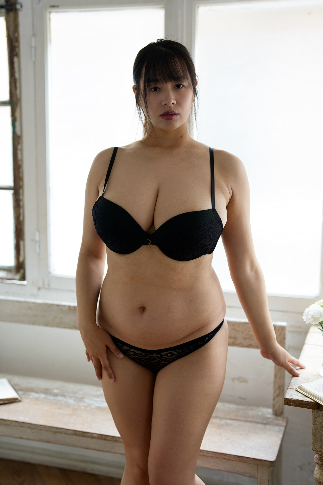 春菜はな★【限定メイキング動画付き】撮影着用済〈私物〉上下ランジェリー&ワンピ&チェキ - 画像 (4)