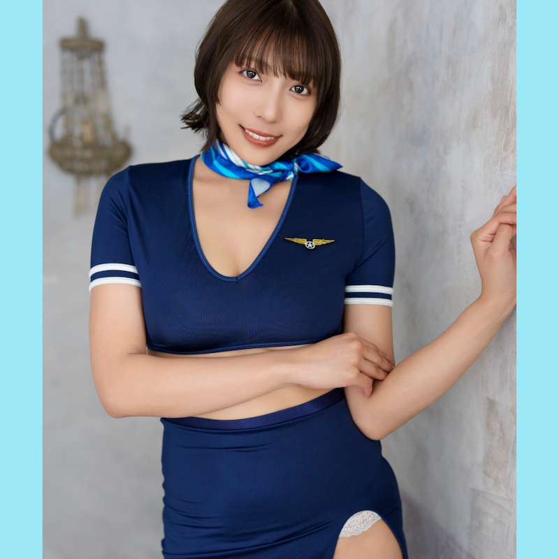 麻倉まりな★💗シークレットチェキキーホルダー&写真集付き💗【落札者のみ動画GET‼】CAコス一式&私物パンティ - 画像 (5)
